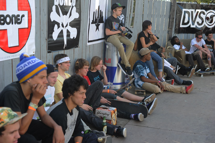 The Bowl Jam peanut gallery was stacked